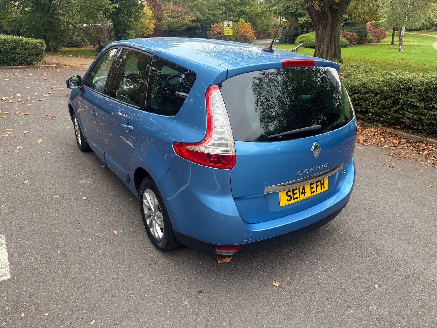Used Renault Grand Scenic 2014 for sale - 76229133: Photo 9