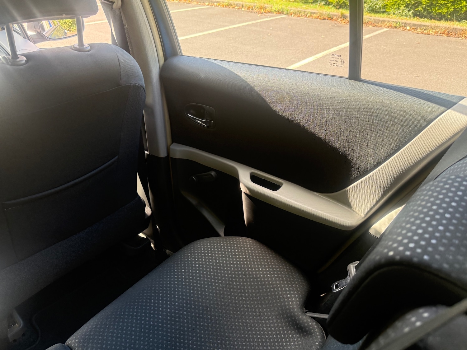Used Toyota Yaris 2010 for sale - 76286203: Photo 20