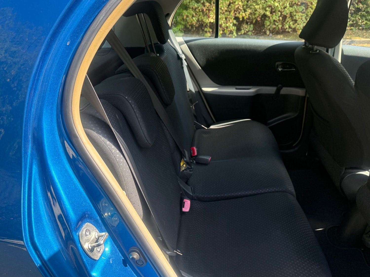 Used Toyota Yaris 2010 for sale - 76286203: Photo 28