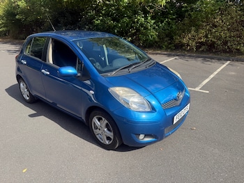 Used Toyota Yaris 2010 for sale - 76286203: Photo