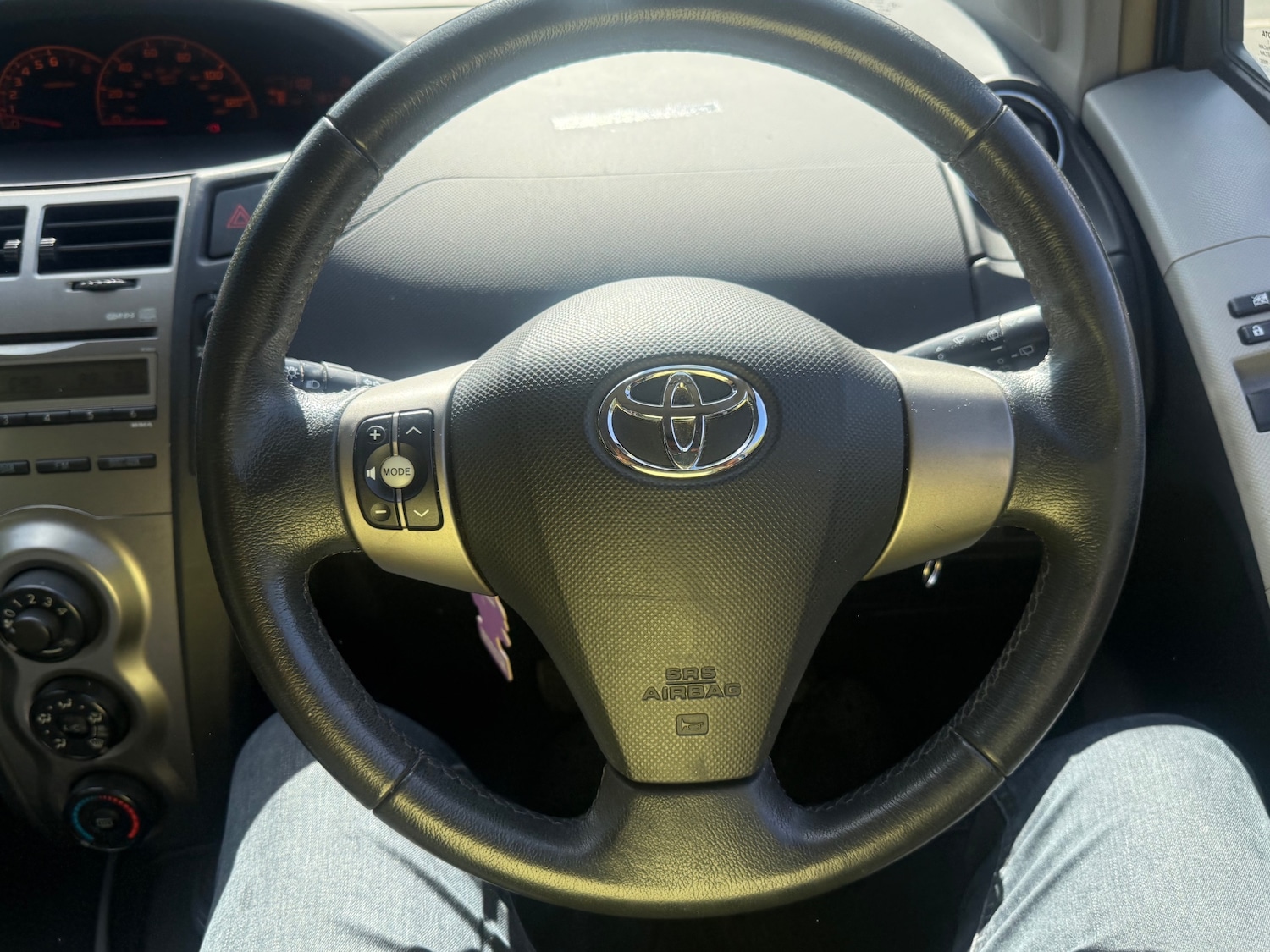 Used Toyota Yaris 2010 for sale - 76286203: Photo 36