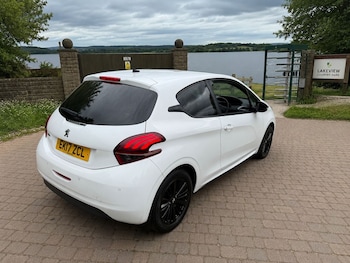 Used Peugeot 208 2017 for sale - 78767657: Photo