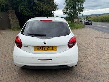 Used Peugeot 208 2017 for sale - 78767657: Photo