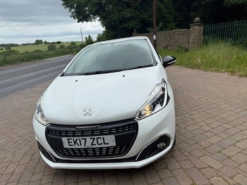 Used Peugeot 208 2017 for sale - 78767657: Photo