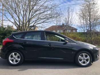 2011 (61) - 1.6 125 Zetec 5dr