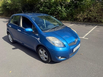 Used Toyota Yaris 2010 for sale - 75743602: Photo