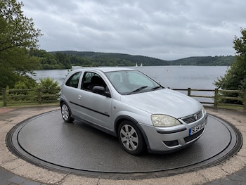 Used Vauxhall Corsa 2004 for sale - 78812200: Photo