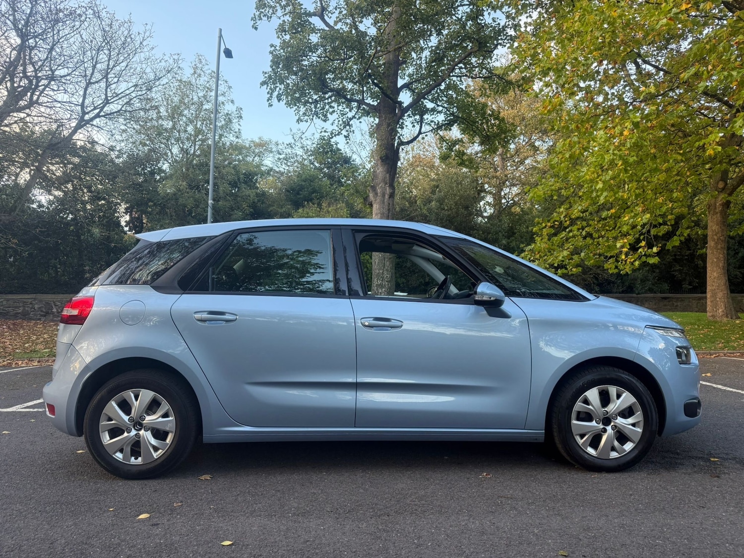 Used Citroen C4 Picasso 2014 for sale - 76156679: Photo 1