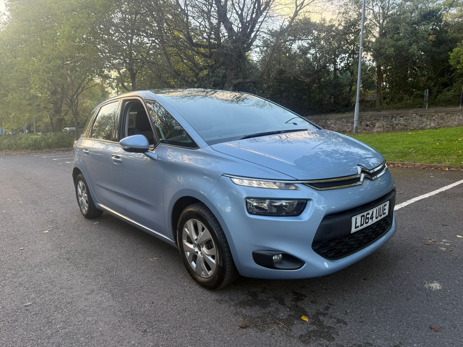 Used Citroen C4 Picasso 2014 for sale - 76156679: Photo 3