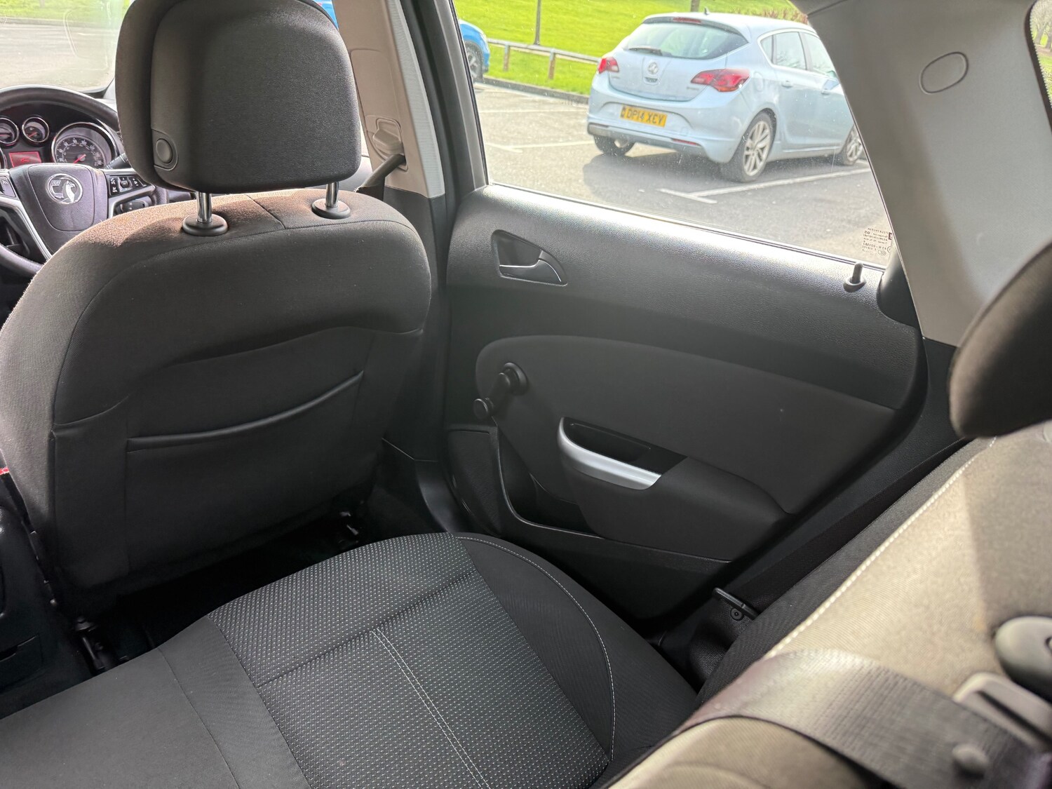 Used Vauxhall Astra 2012 for sale - 77335696: Photo 16