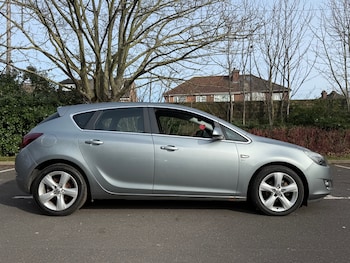 Vauxhall Astra feature image