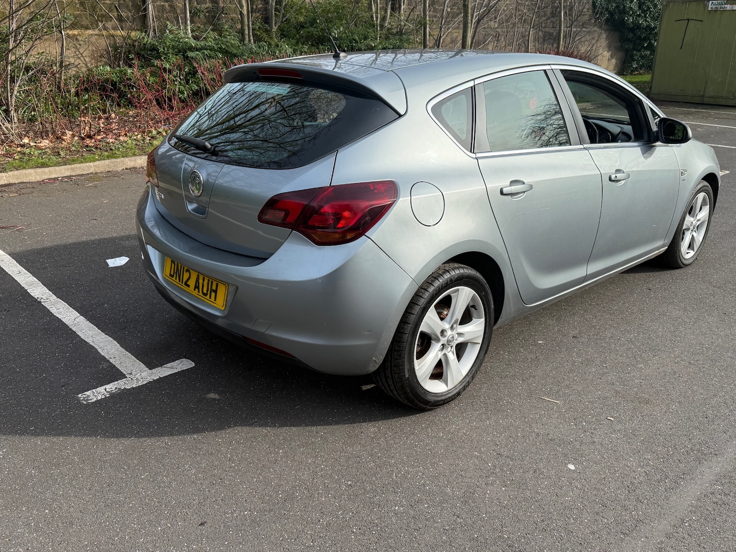 Used Vauxhall Astra 2012 for sale - 77335696: Photo 3
