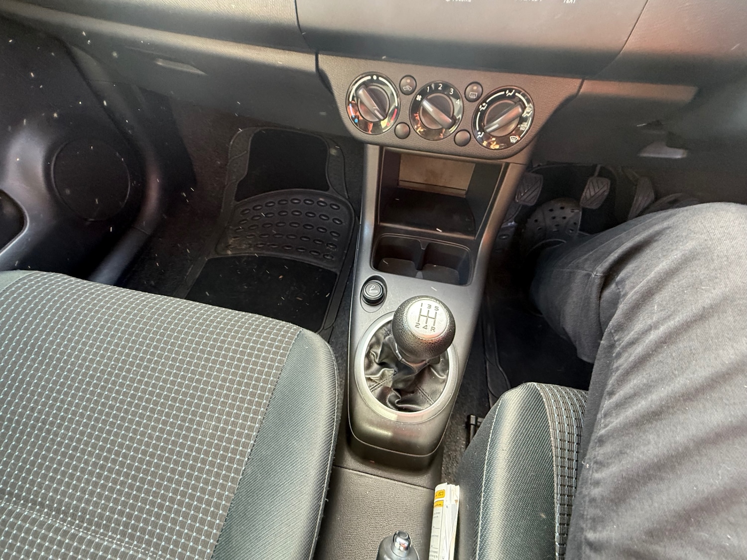 Used Suzuki Swift 2007 for sale - 77603473: Photo 38