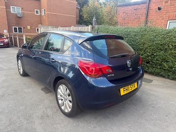 Used Vauxhall Astra 2011 for sale - 76265325: Photo