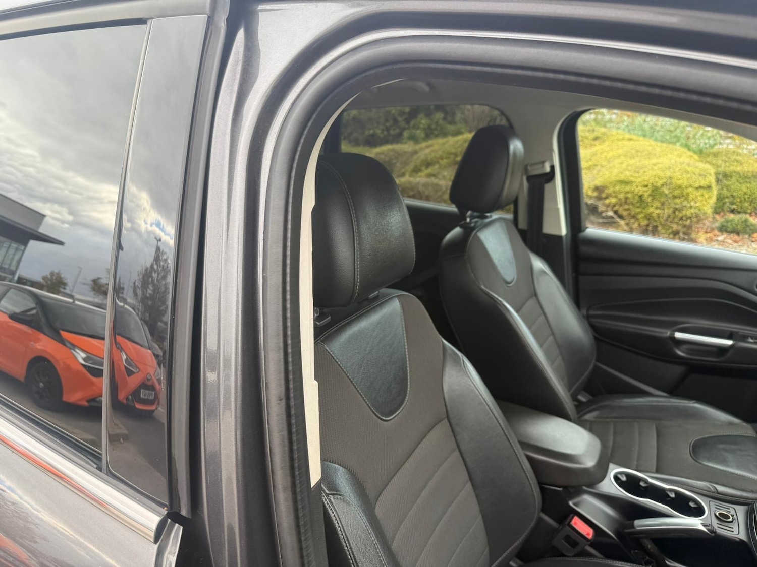 Used Ford Kuga 2015 for sale - 76904443: Photo 21