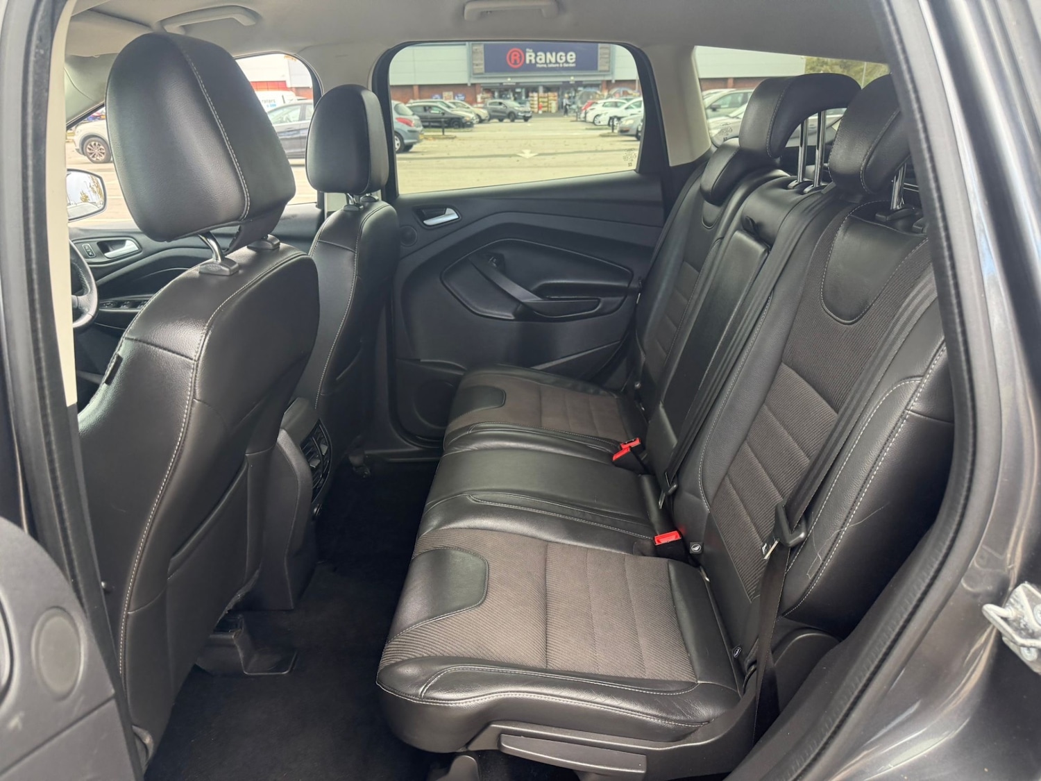 Used Ford Kuga 2015 for sale - 76904443: Photo 30