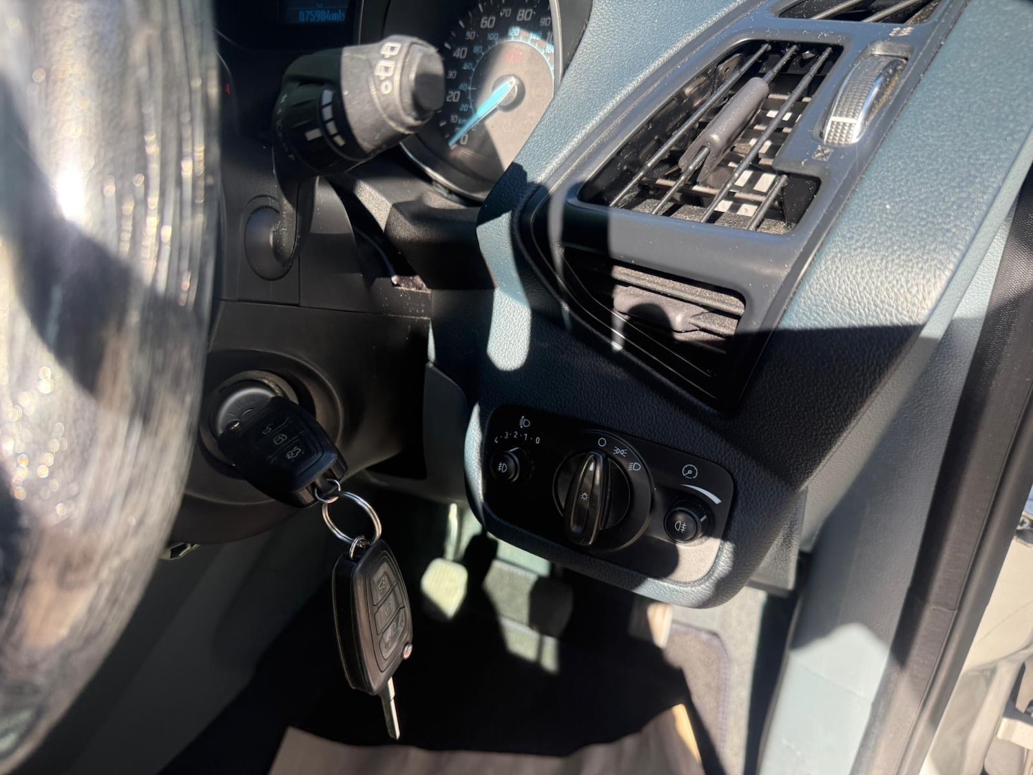 Used Ford C-Max 2012 for sale - 75969290: Photo 29