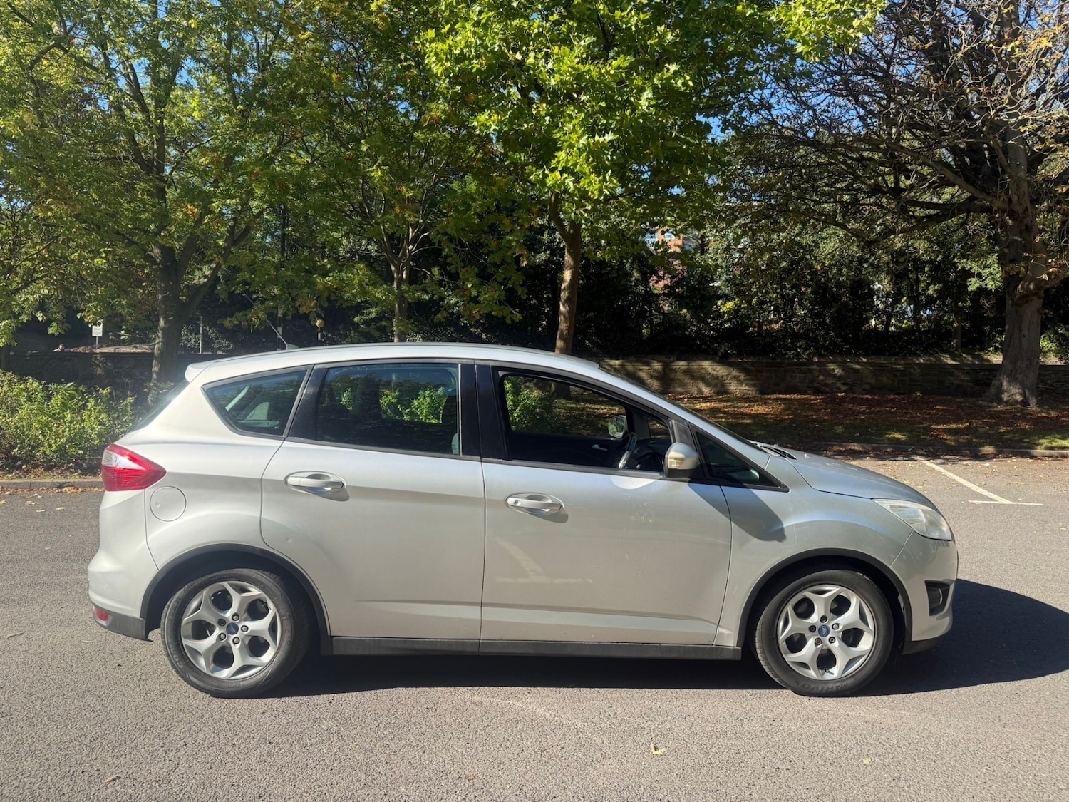 Used Ford C-Max 2012 for sale - 75969290: Photo 6