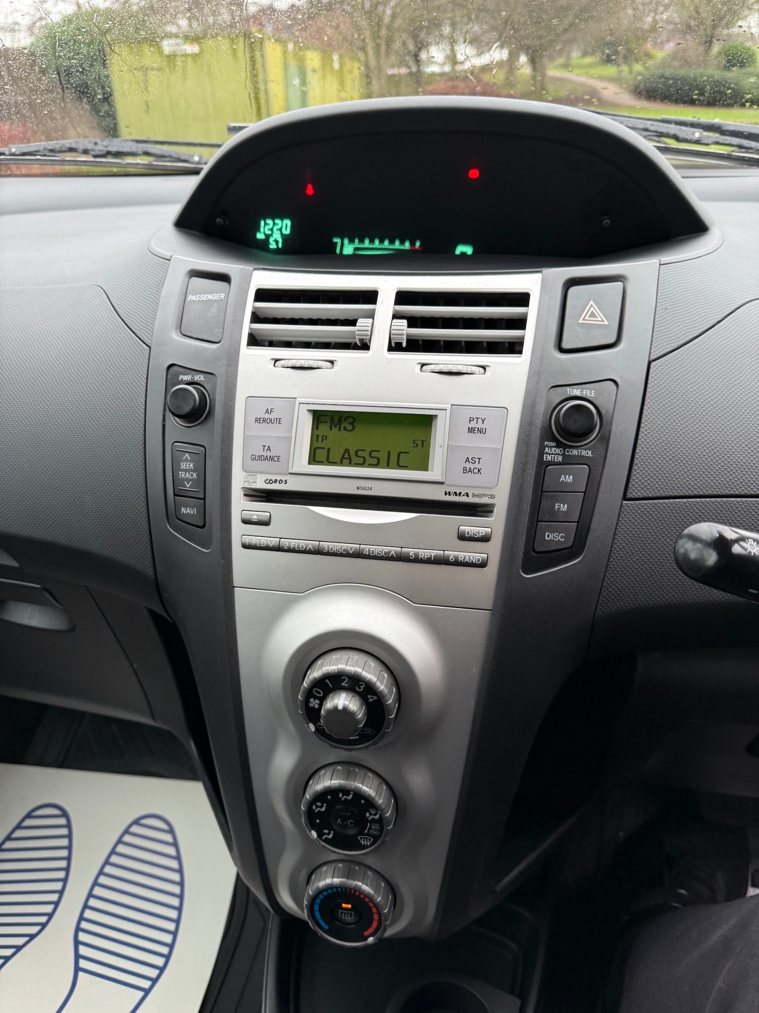 Used Toyota Yaris 2007 for sale - 77184871: Photo 31