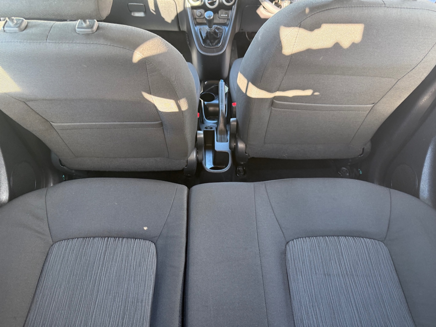 Used Hyundai i10 2013 for sale - 78067659: Photo 16