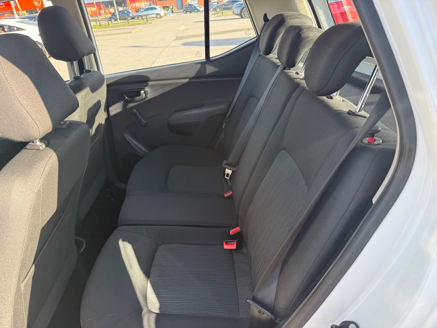 Used Hyundai i10 2013 for sale - 78067659: Photo 20