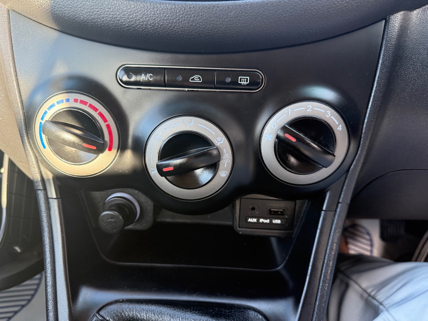 Used Hyundai i10 2013 for sale - 78067659: Photo 29