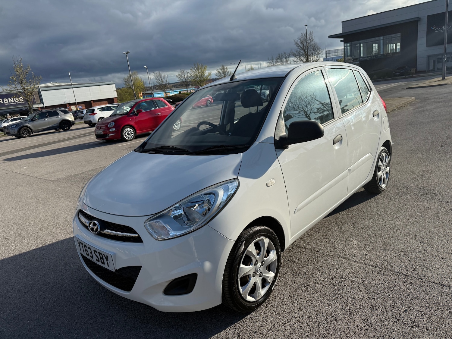 Used Hyundai i10 2013 for sale - 78067659: Photo 8