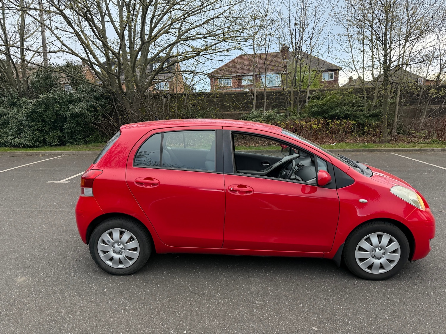 Used Toyota Yaris 2009 for sale - 78067306: Photo 2