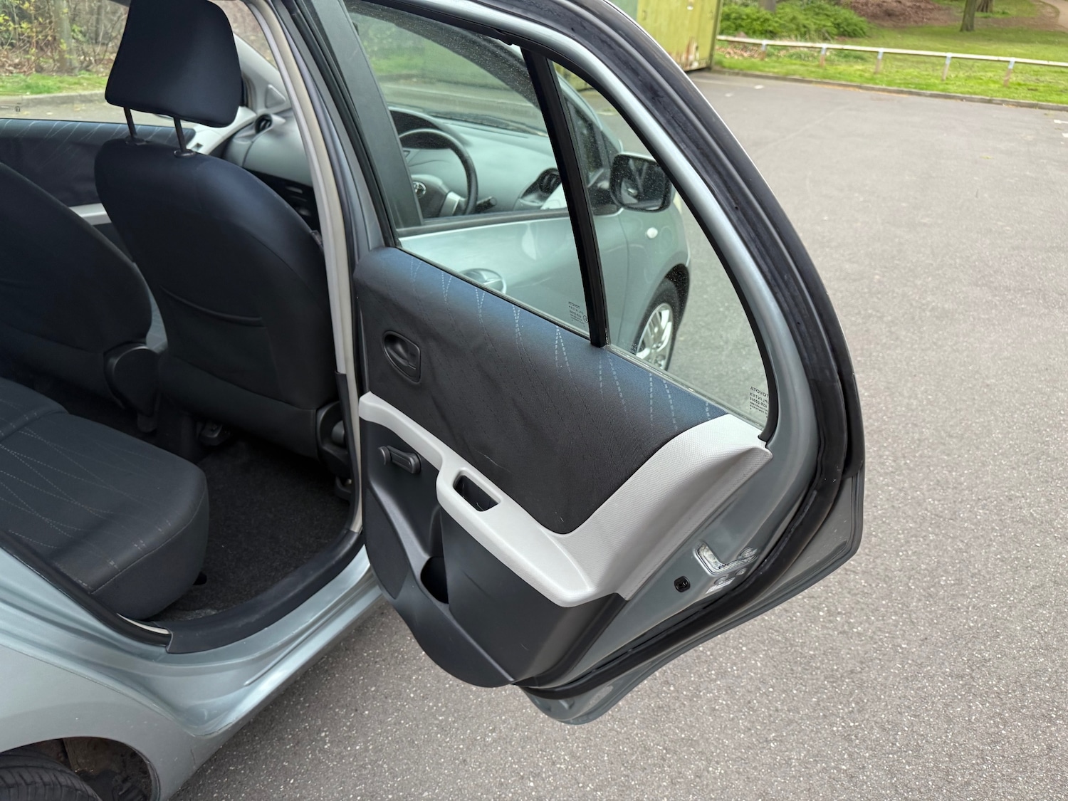 Used Toyota Yaris 2006 for sale - 78067412: Photo 44