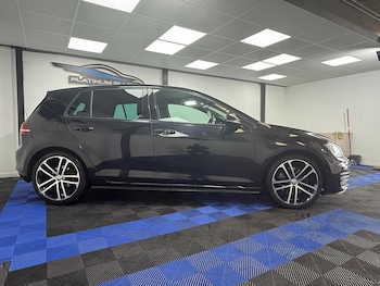 Used Volkswagen Golf 2016 for sale - 75691828: Photo