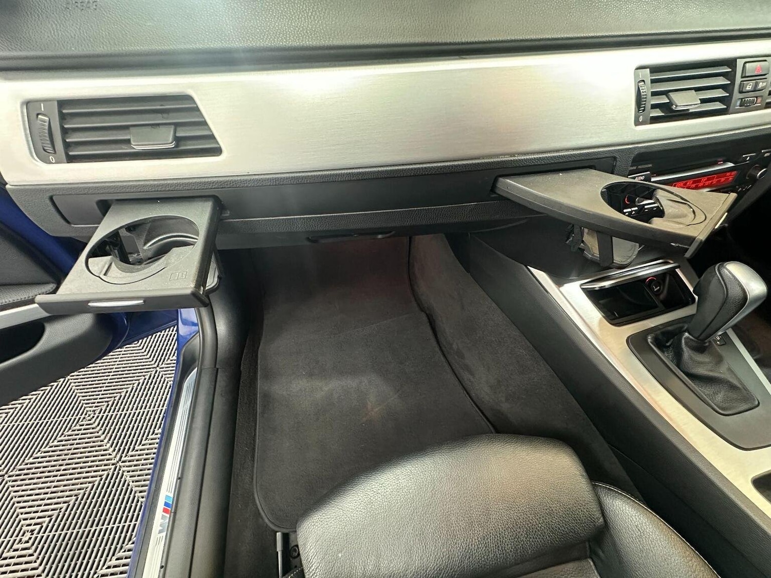 Vehicle 33