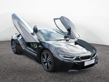 Used BMW i8 2017 for sale - 77225832: Photo