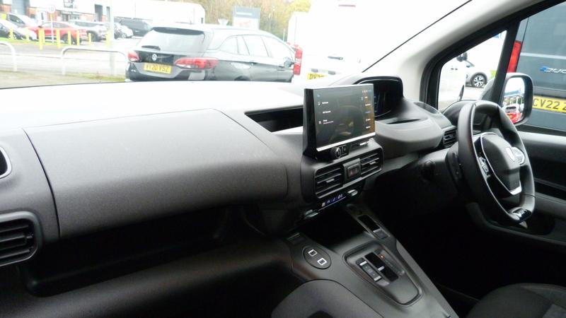 Used Peugeot e-Rifter 2024 for sale - 76508279: Photo 21