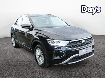 Used Volkswagen T-Roc 2023 for sale - 77367609: Photo