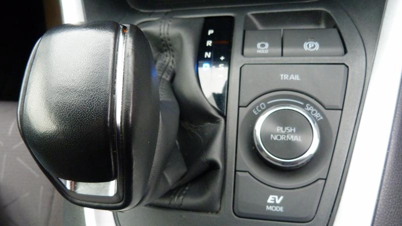 Used Toyota RAV4 2022 for sale - 76508117: Photo 18