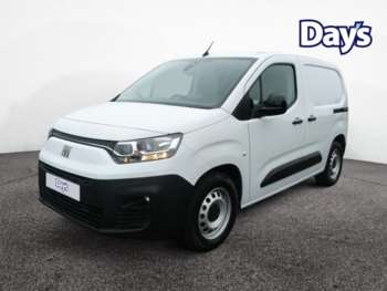 Used Fiat E-Doblo 2022 for sale - 74802900: Photo