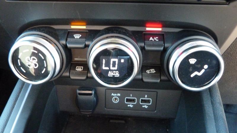 Used Renault Clio 2023 for sale - 76079802: Photo 17