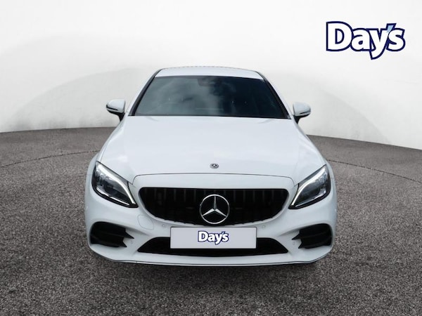 Used Mercedes-Benz C-Class 2019 for sale - 76184384: Photo 2
