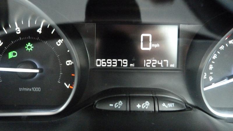 Used Peugeot 208 2018 for sale - 77152230: Photo 12