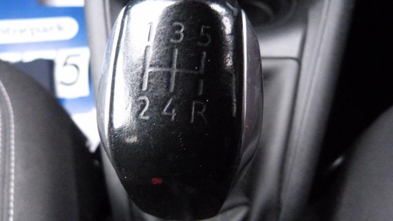 Used Peugeot 208 2018 for sale - 77152230: Photo 15