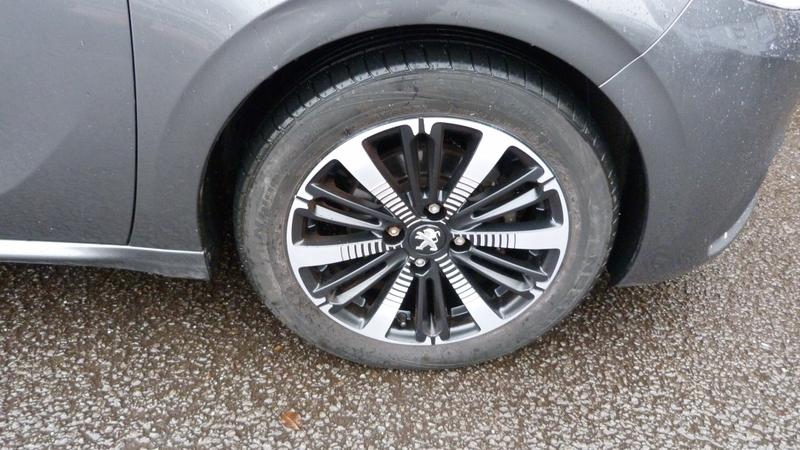 Used Peugeot 208 2018 for sale - 77152230: Photo 26