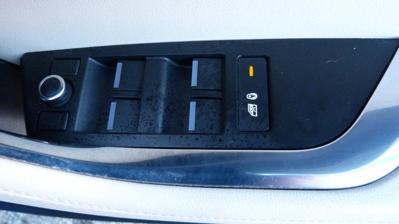 Used Jaguar XE 2019 for sale - 76603556: Photo 11