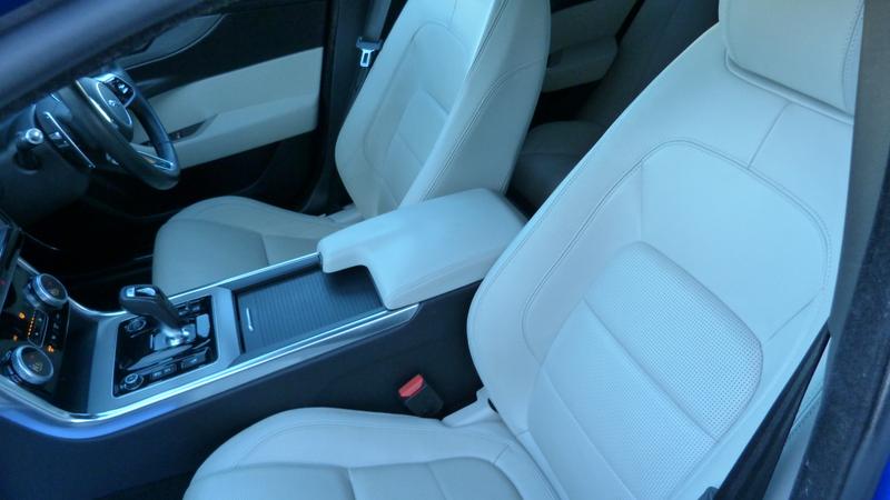 Used Jaguar XE 2019 for sale - 76603556: Photo 24