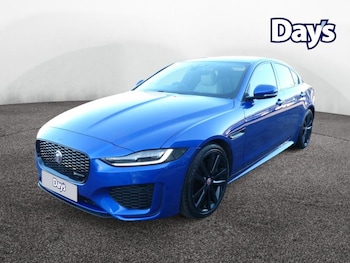 Used Jaguar XE 2019 for sale - 76603556: Photo
