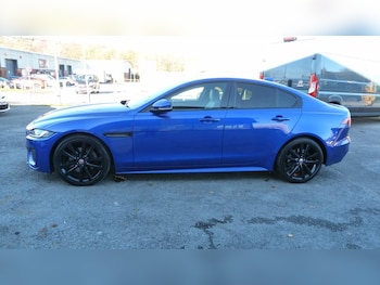 Used Jaguar XE 2019 for sale - 76603556: Photo