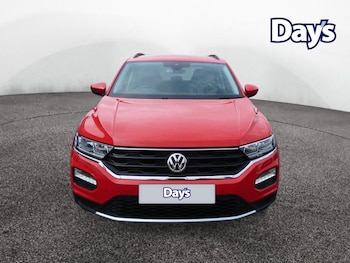 Used Volkswagen T-Roc 2018 for sale - 75084655: Photo