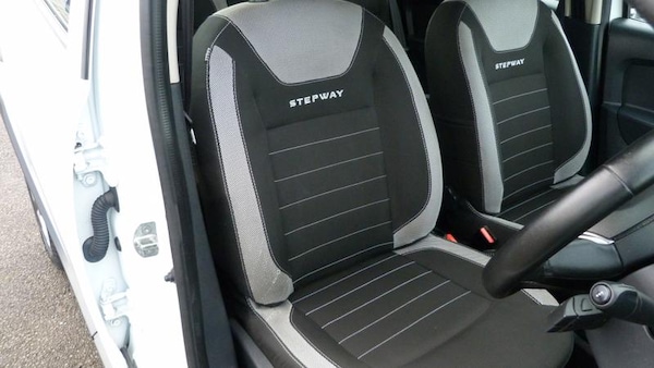 Used Dacia Sandero Stepway 2018 for sale - 76209495: Photo 11