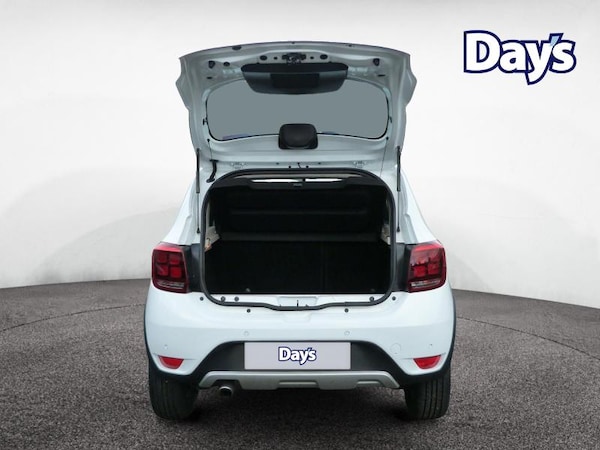 Used Dacia Sandero Stepway 2018 for sale - 76209495: Photo 8
