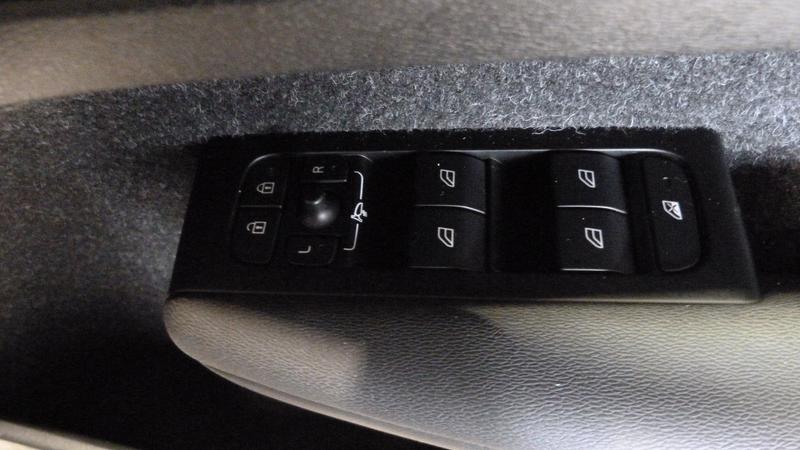 Used Volvo XC40 2021 for sale - 78123437: Photo 13