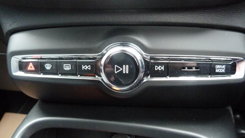 Used Volvo XC40 2021 for sale - 78123437: Photo 19